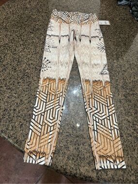 NEW Niyama Sol Mystical Beige & Brown Geometric Print Leggings